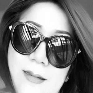 Meet your Posher, Phi